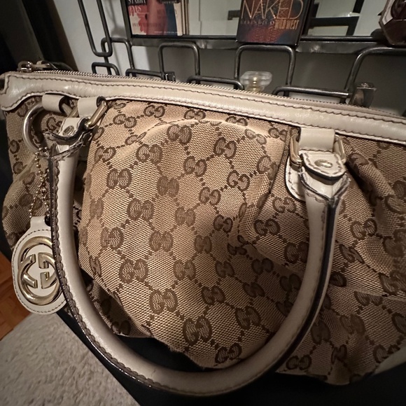 Gucci handbag - Picture 1 of 4
